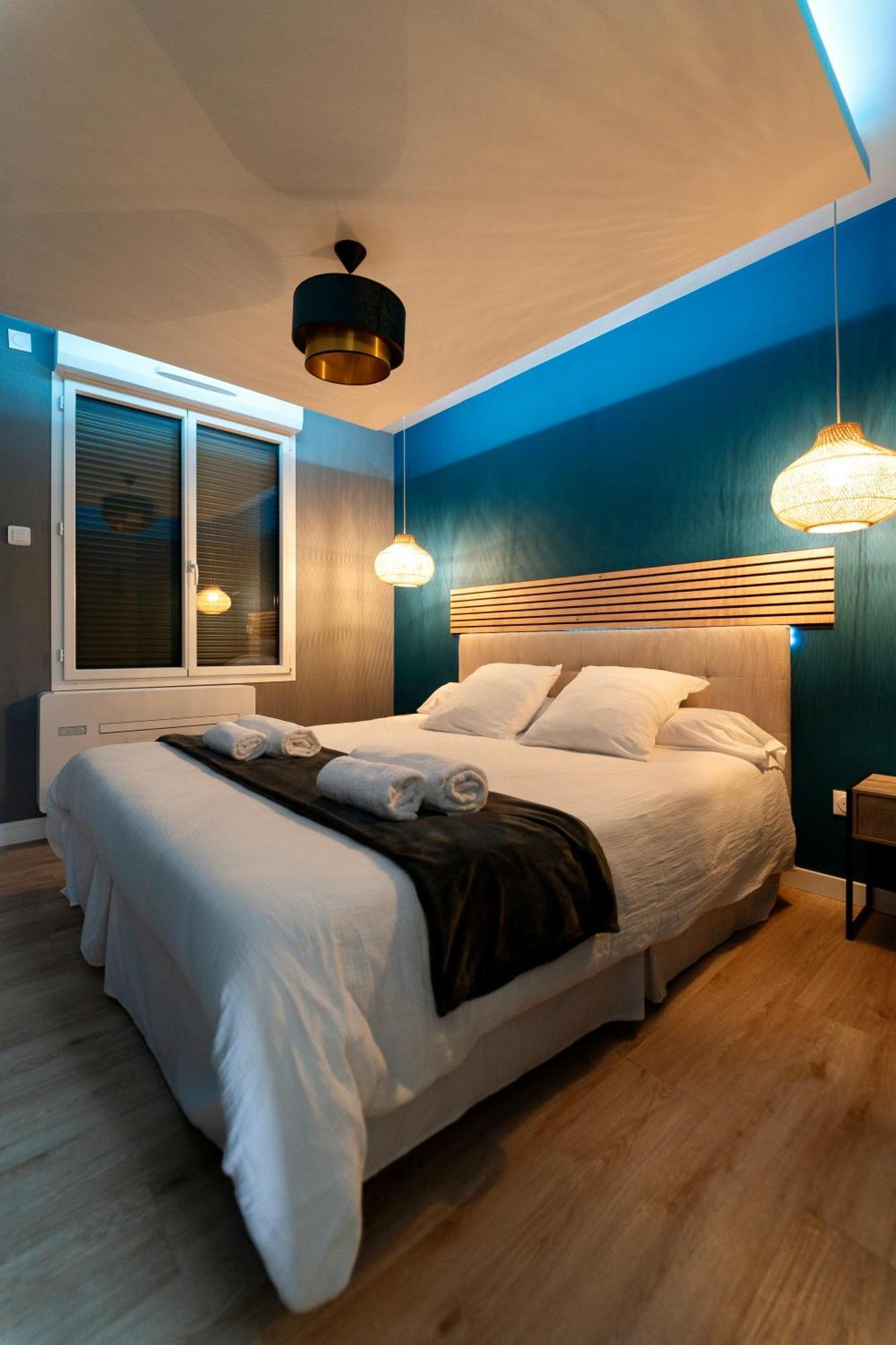 Escapade Relaxante - Spa - Jacuzzi - Sauna - Prives LʼIsle-Adam Eksteriør billede